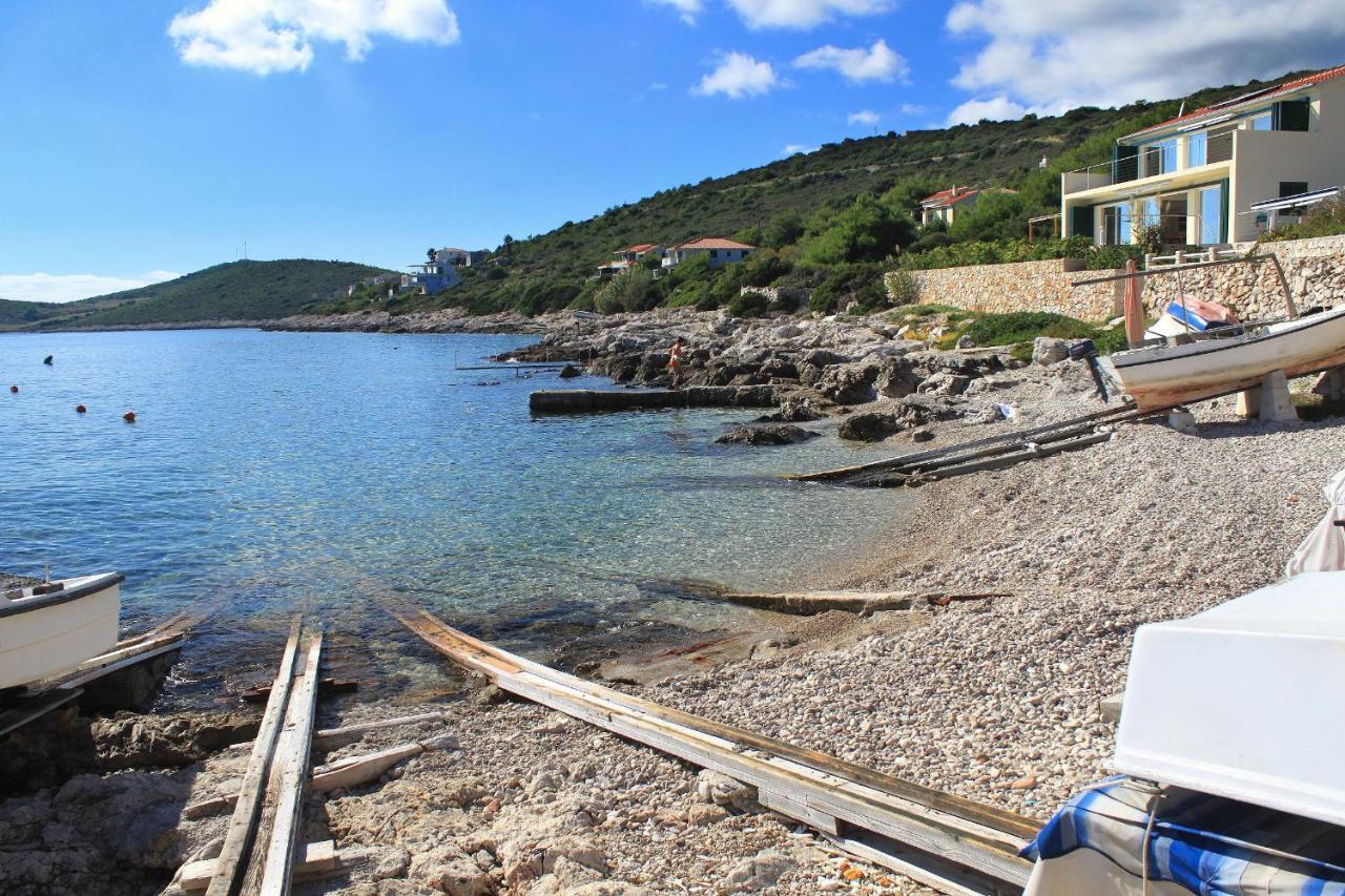 Apartments By The Sea Milna, Vis - 8895 รูคาวาซ ภายนอก รูปภาพ