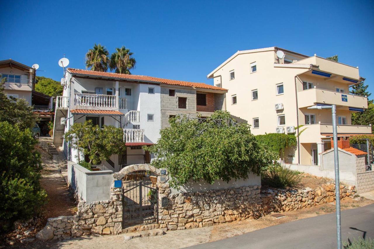 Apartments By The Sea Milna, Vis - 8895 รูคาวาซ ภายนอก รูปภาพ