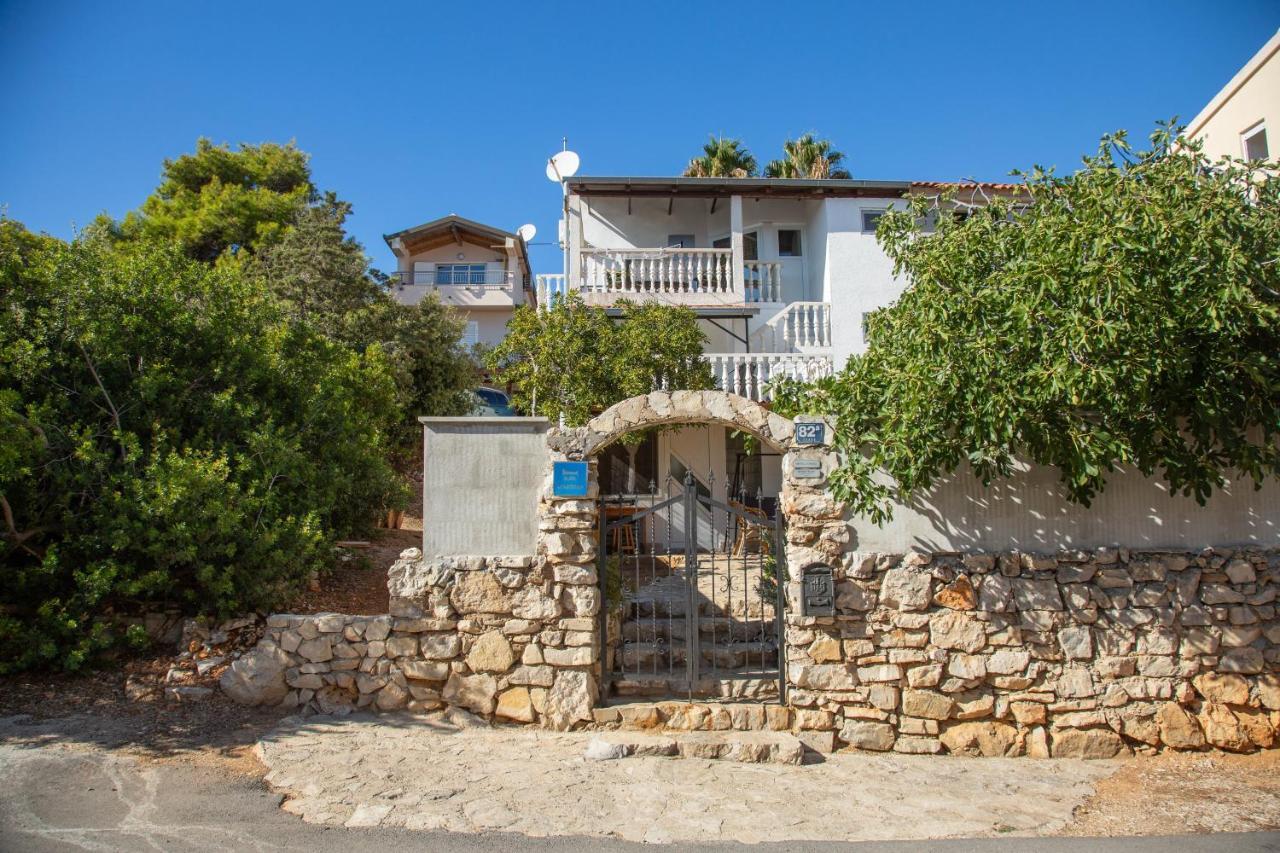 Apartments By The Sea Milna, Vis - 8895 รูคาวาซ ภายนอก รูปภาพ